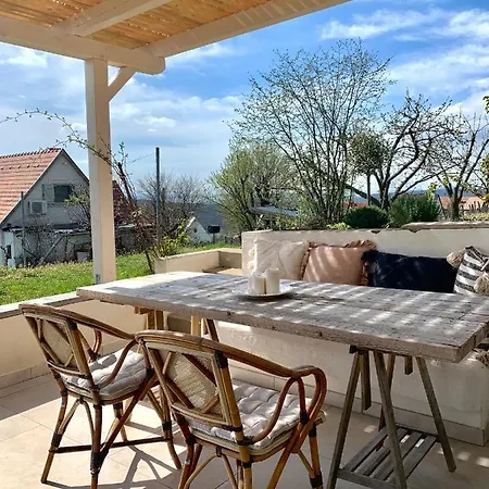 Holiday home Nagykulcsos Nyulontul Mencshely