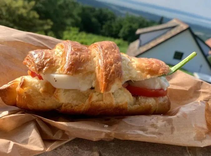 Nagykulcsos Nyulontul * Mencshely